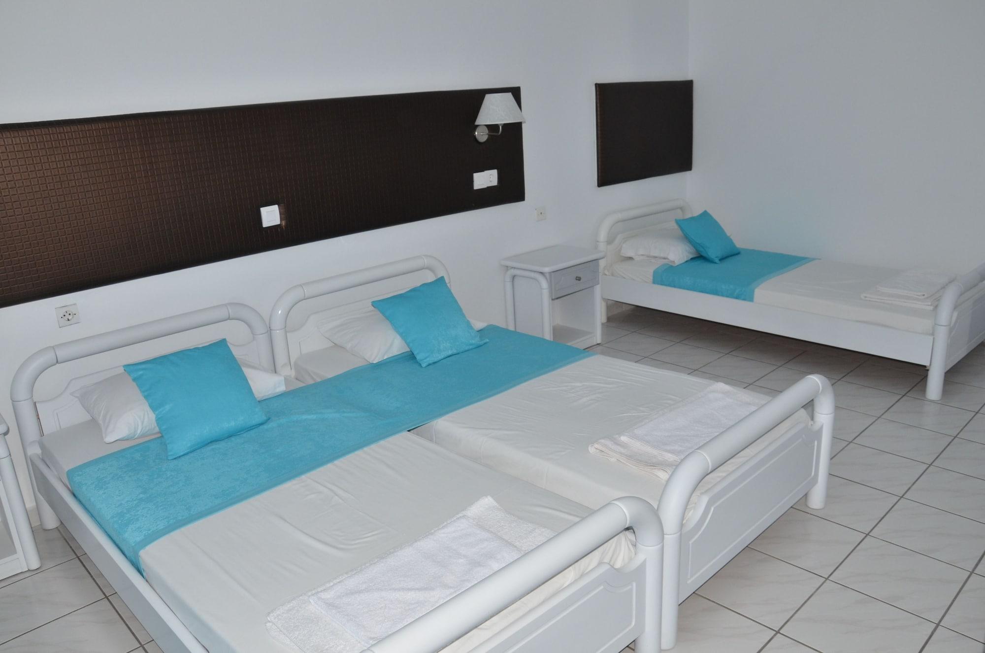 Blue Nest Hotel Тігакі Екстер'єр фото