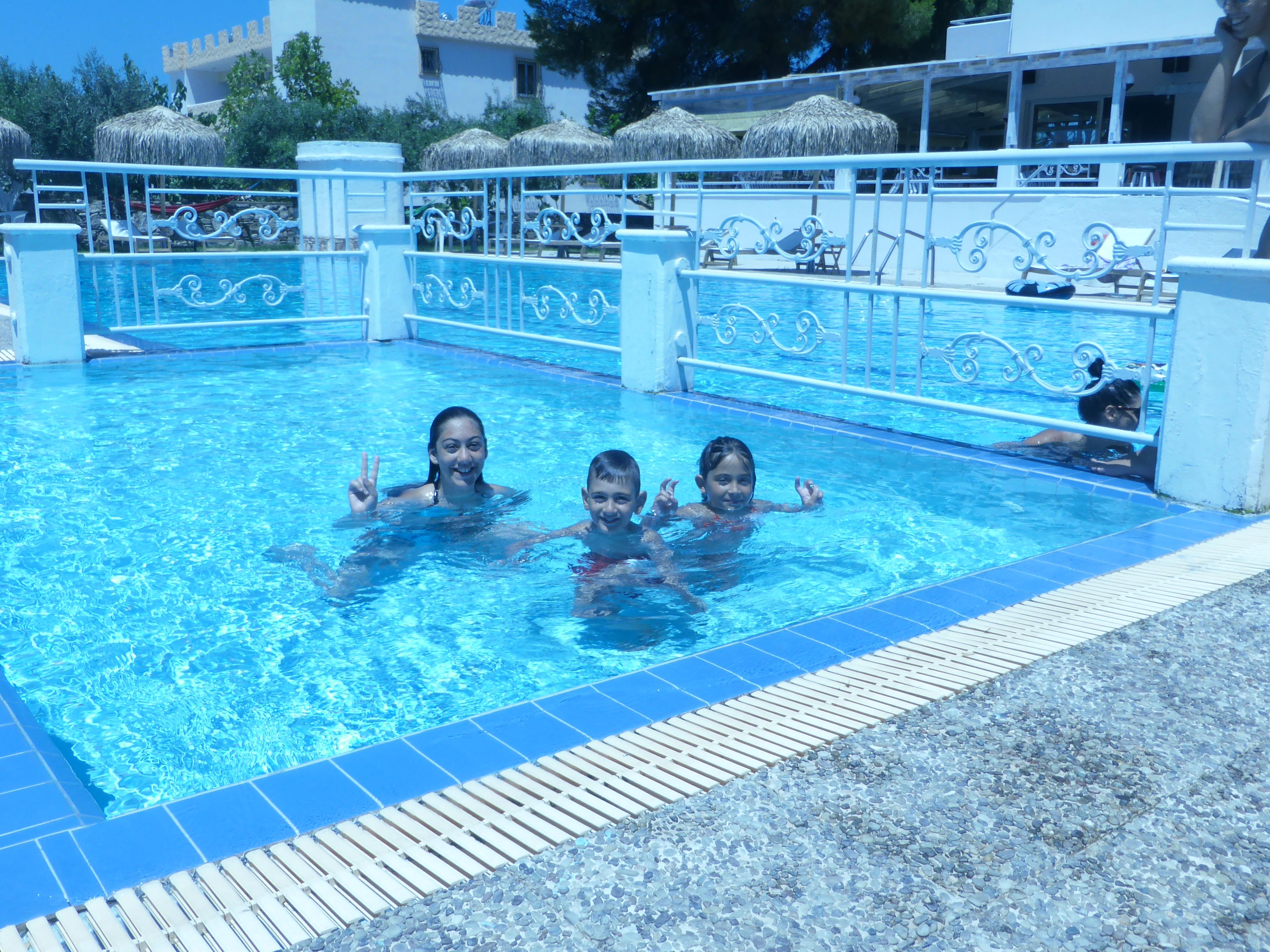 Blue Nest Hotel Тігакі Екстер'єр фото