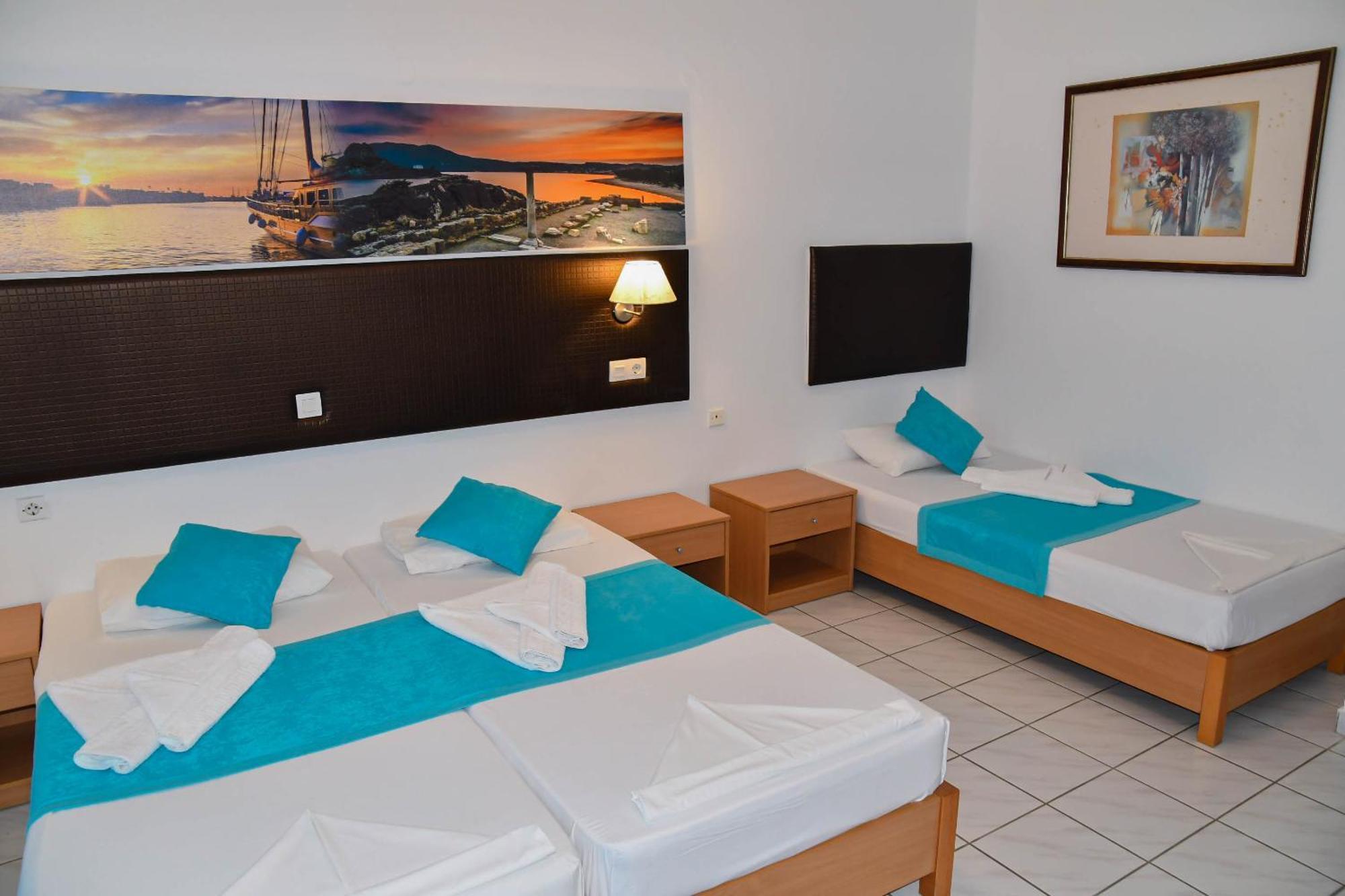 Blue Nest Hotel Тігакі Екстер'єр фото