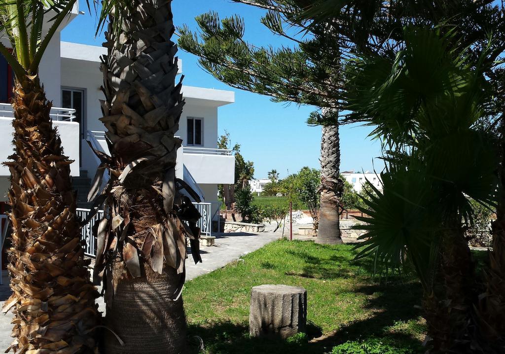 Blue Nest Hotel Тігакі Номер фото