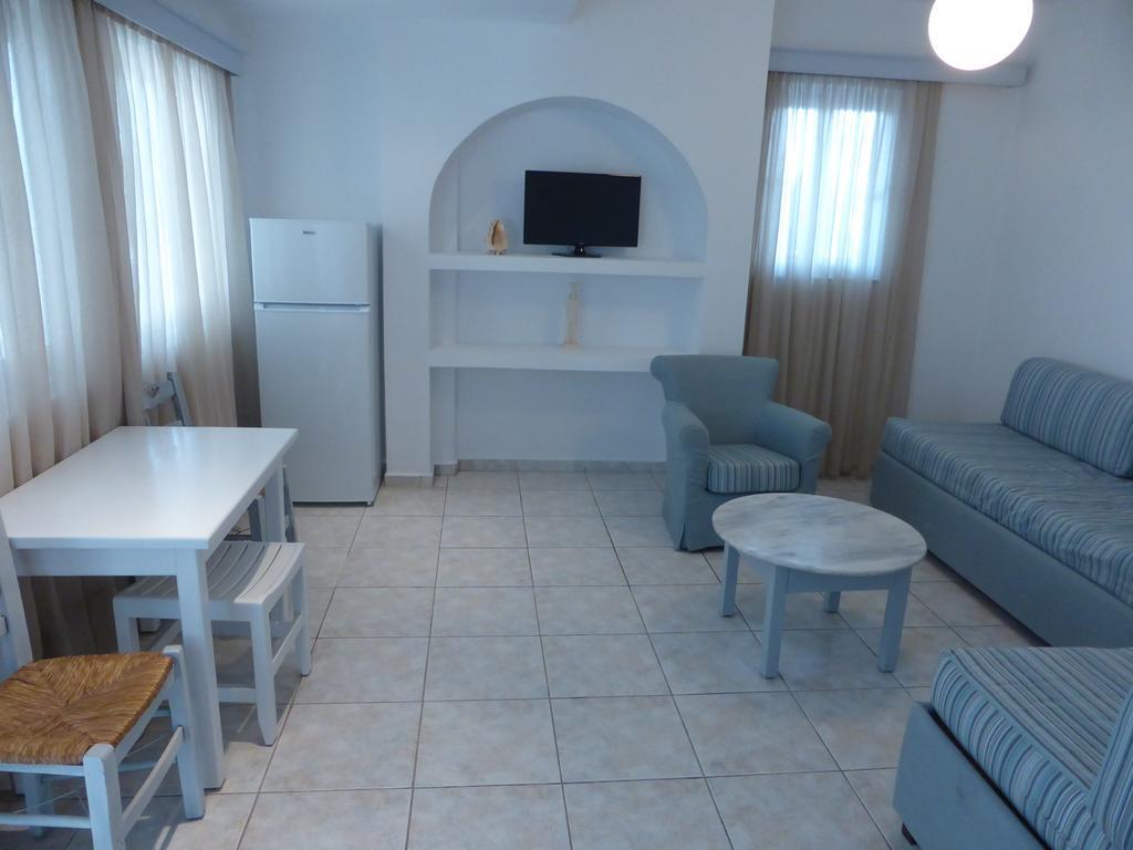 Blue Nest Hotel Тігакі Екстер'єр фото